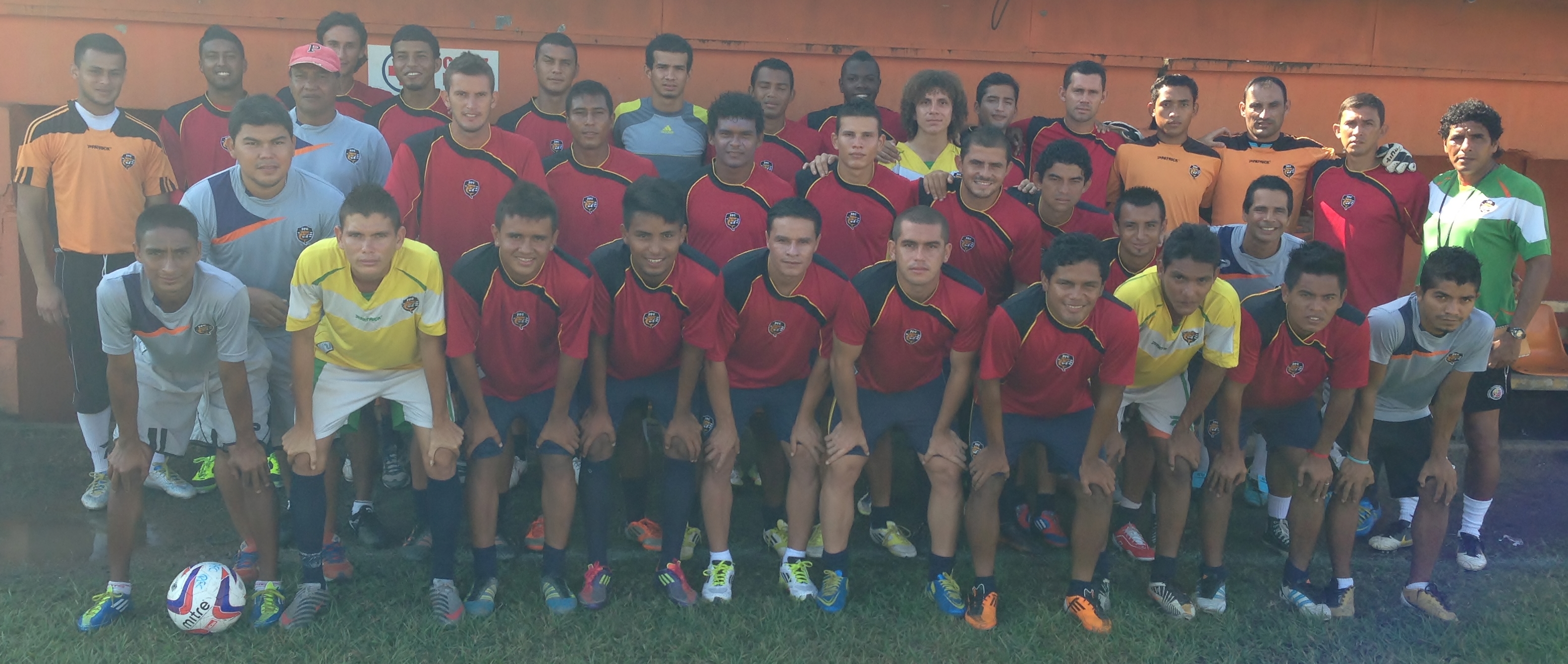 Planilla de Puntarenas FC para el Torneo de Verano 2013 (Entrevistas)
